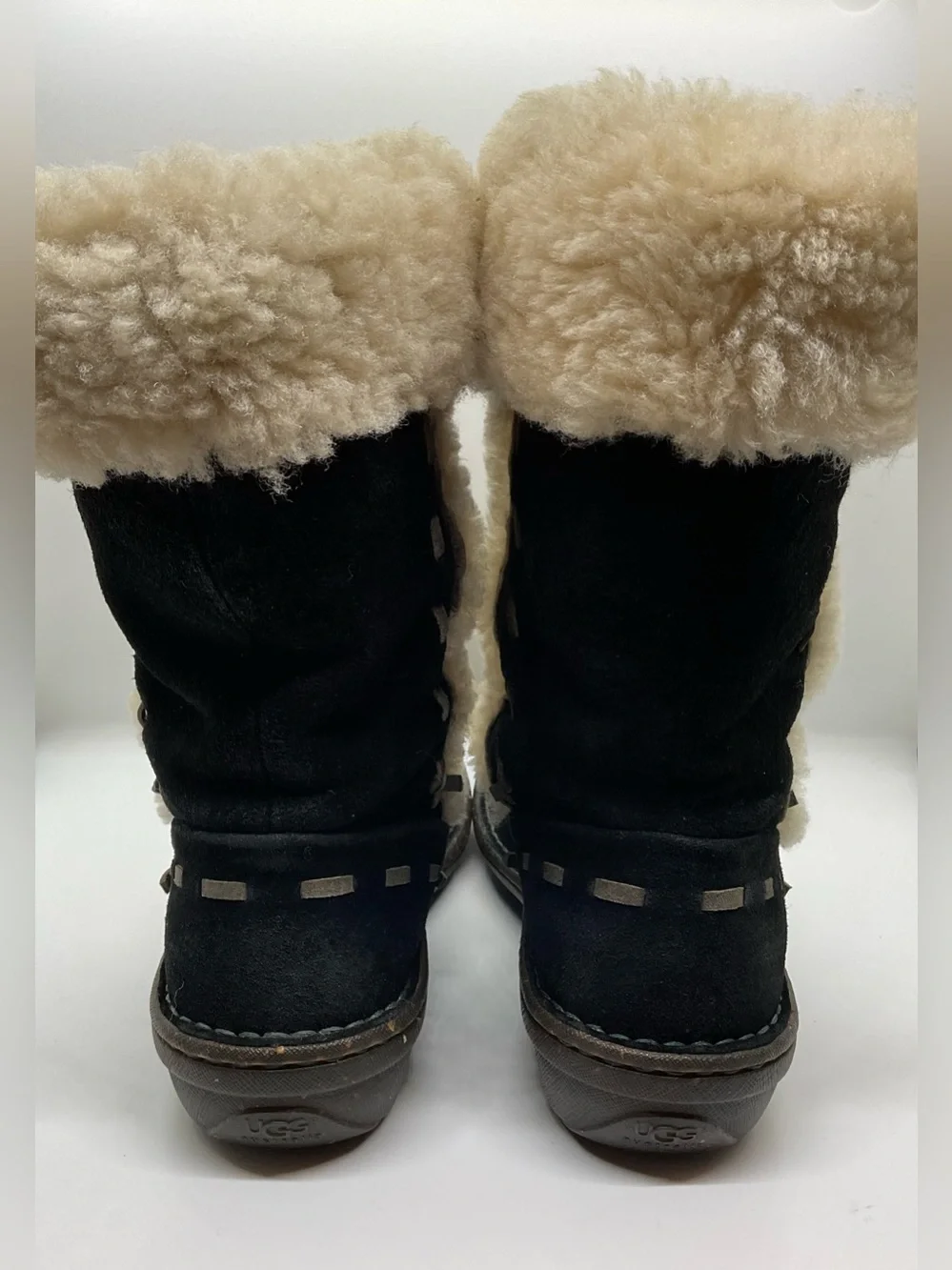 UGG Australia #5674 ELIJO Black Suede Shearling Boots US Women’s Sz 7